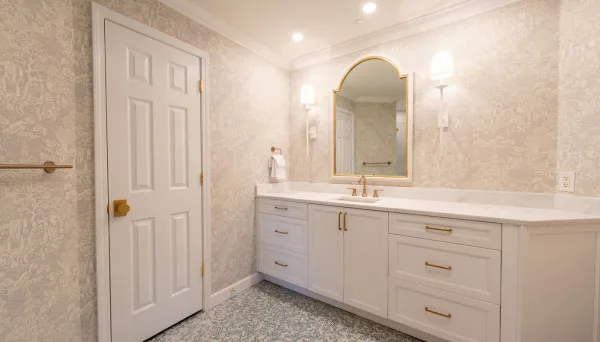 You are currently viewing How to Renovate a Small Bathroom on a Budget